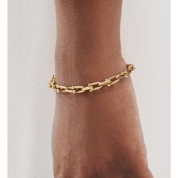 TIFFANY HARDWEAR SMALL LINK BRACELET YELLOW GOLD - Picture 4 of 4